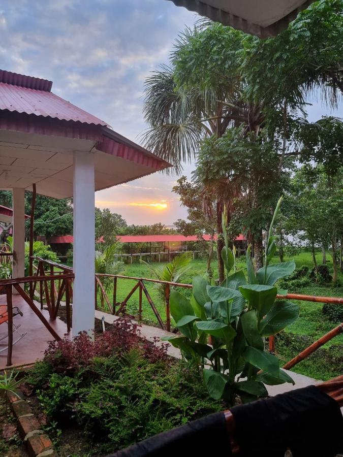 Milia Amazon Lodge Iquitos Exterior photo